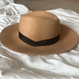 Sacks Fifth Avenue wool hat